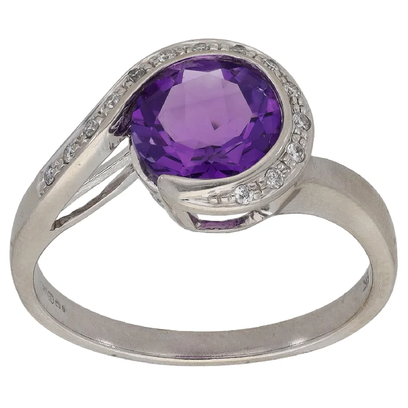 Cord edge rings-9ct White Gold Amethyst & 0.07ct Diamond Dress/Cocktail Ring Size O