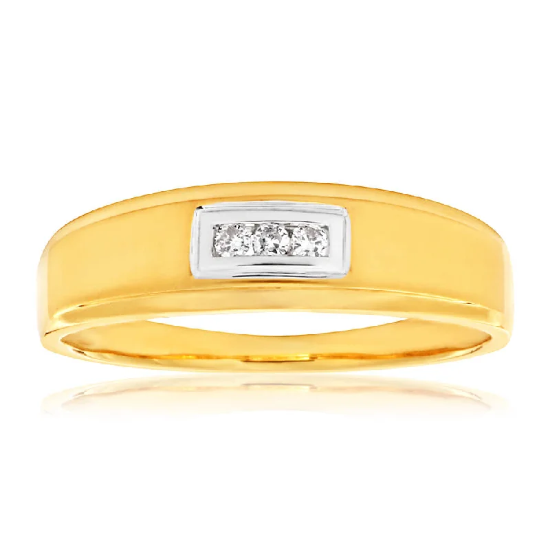 Bright star rings-9ct Yellow Gold Matt Polished Gents Ring with 3 Diamonds