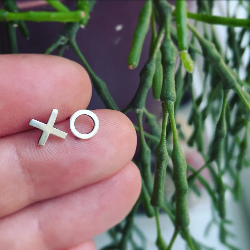 Dual-side earrings-"XO" Sterling Silver Post Earrings