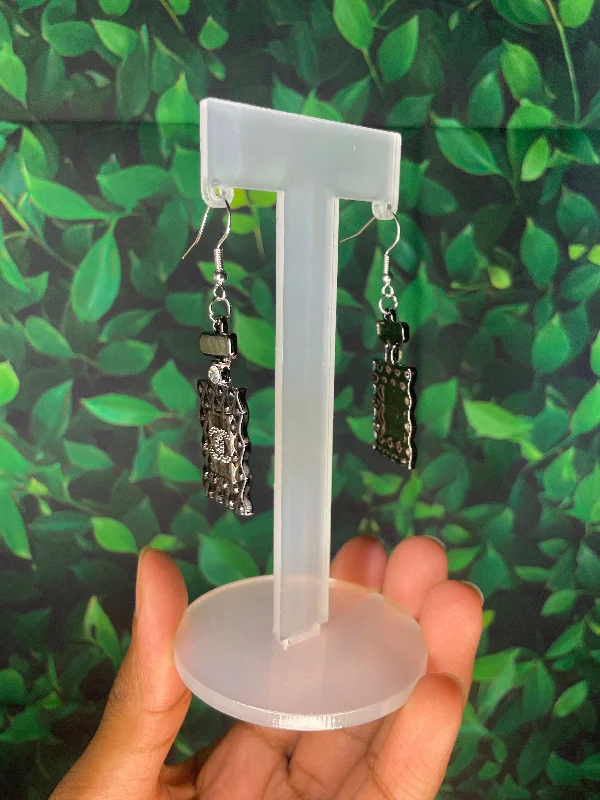 Flat drop earrings-Black C earrings