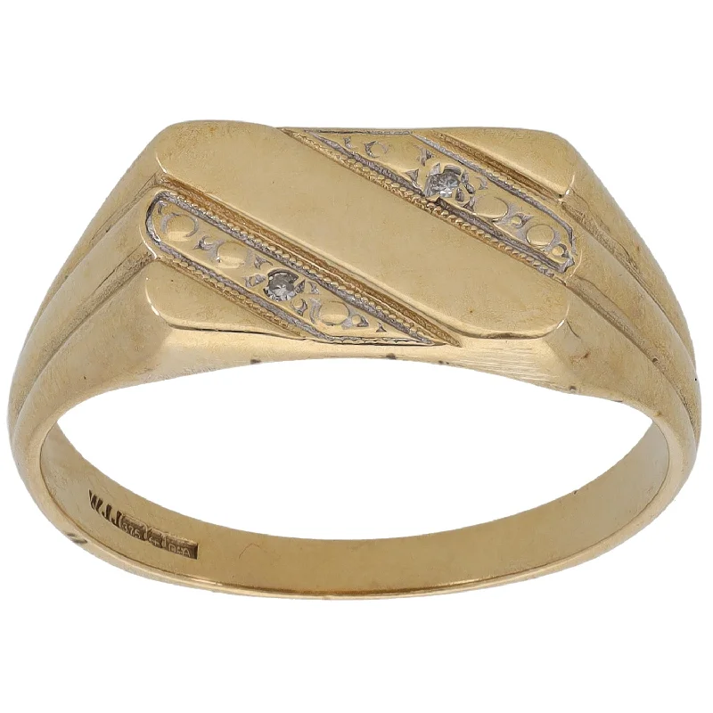 Shiny name rings-9ct Gold 0.02ct Diamond Patterned Signet Ring Size Y