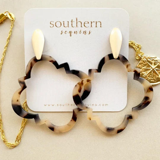 Thin heart earrings-Acetate Tortoiseshell Quatrefoil Hoop Earrings