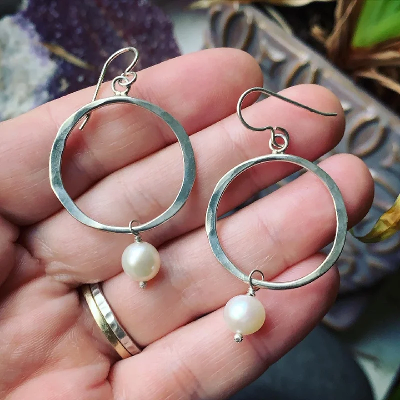 Flat stud earrings-Pearl and Sterling Silver earring