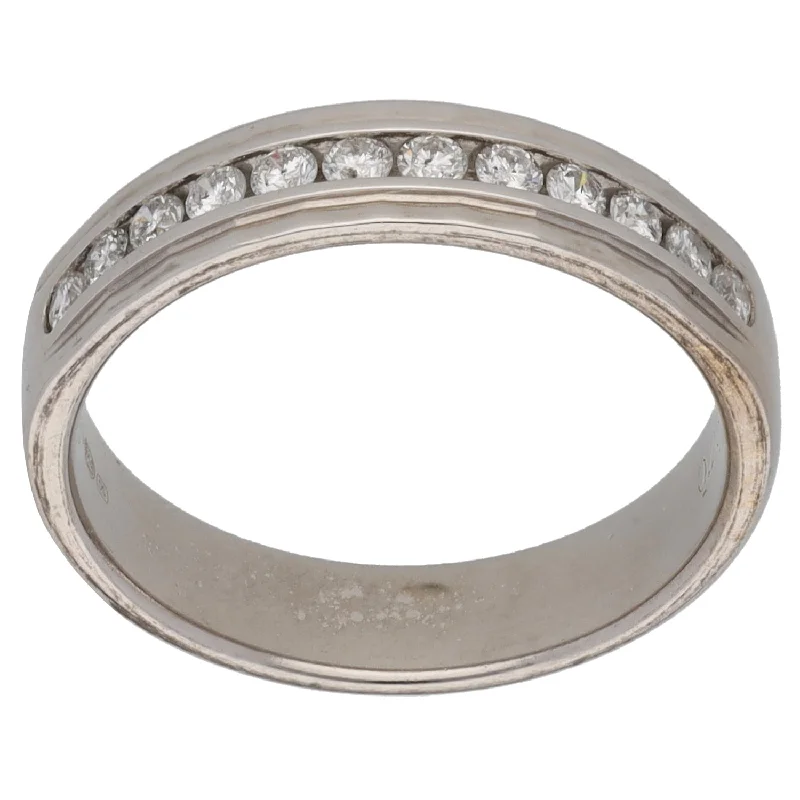 Thick gold rings-18ct White Gold 0.25ct Diamond Half Eternity Ring Size L