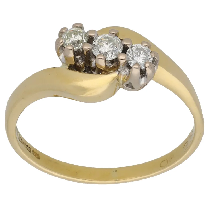 Hand-shiny rings-18ct Gold 0.25ct Diamond Trilogy Ring Size O