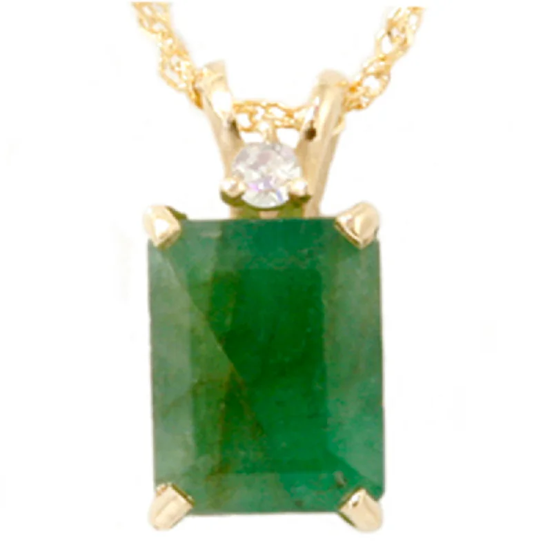 Thread choker necklaces-Yellow Gold 1ct Emerald & Diamond Solitaire Pendant