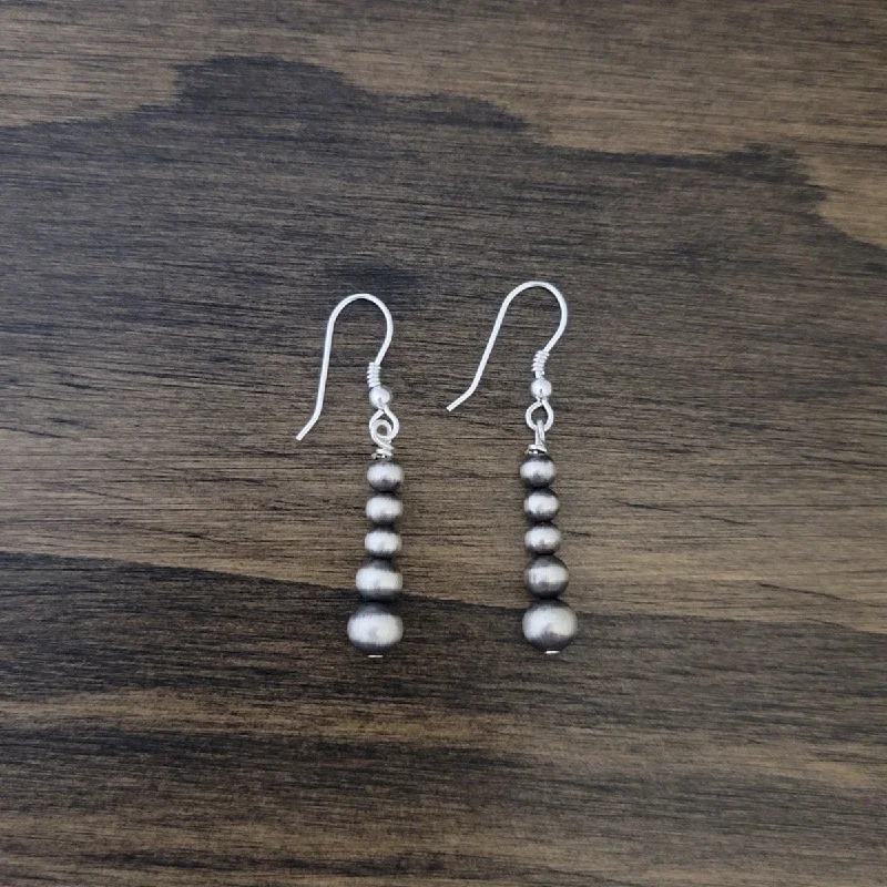 Thin triangle earrings-Navajo Pearls Graduated Short Drop Dangle Earrings Sterling Silver