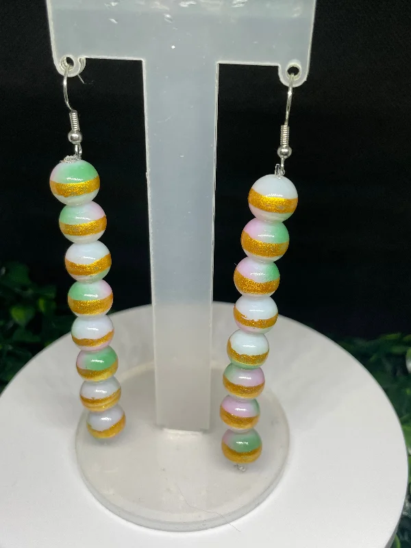 Swirl drop earrings-Green beauty earrings