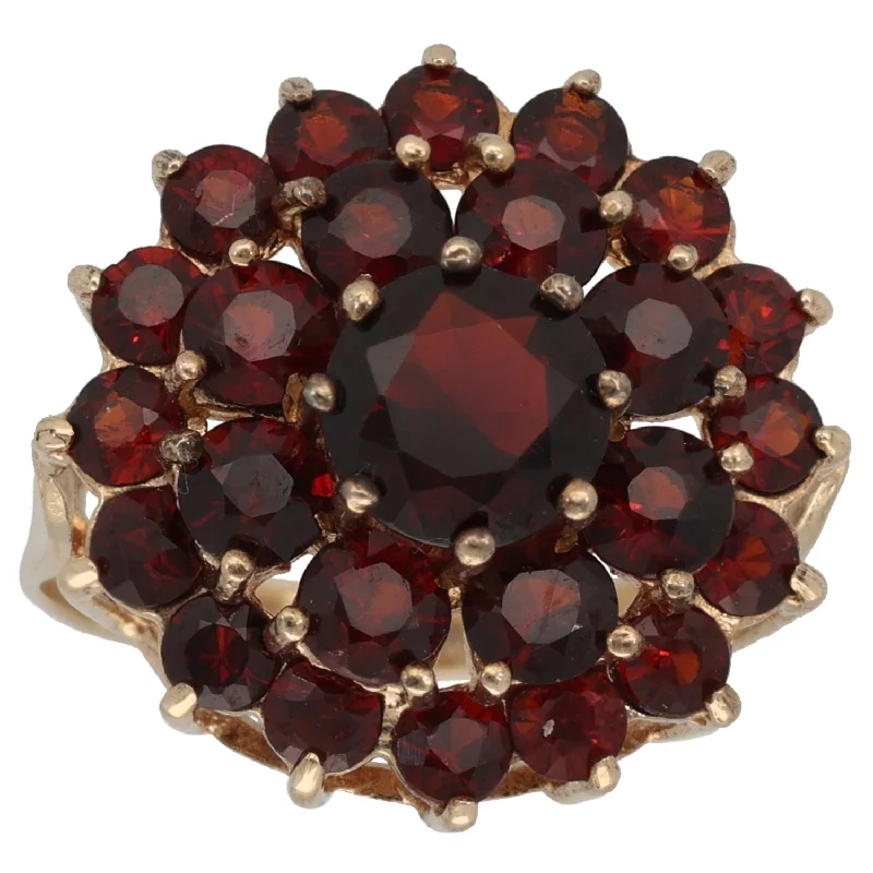 Multi-stone rings-9ct Gold Garnet Dress/Cocktail Ring Size N