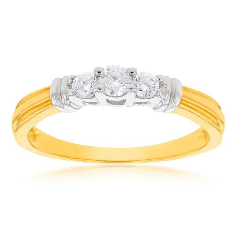 Heavy stone rings-10ct Yellow Gold 1/4 Carat Diamond Trilogy Ring