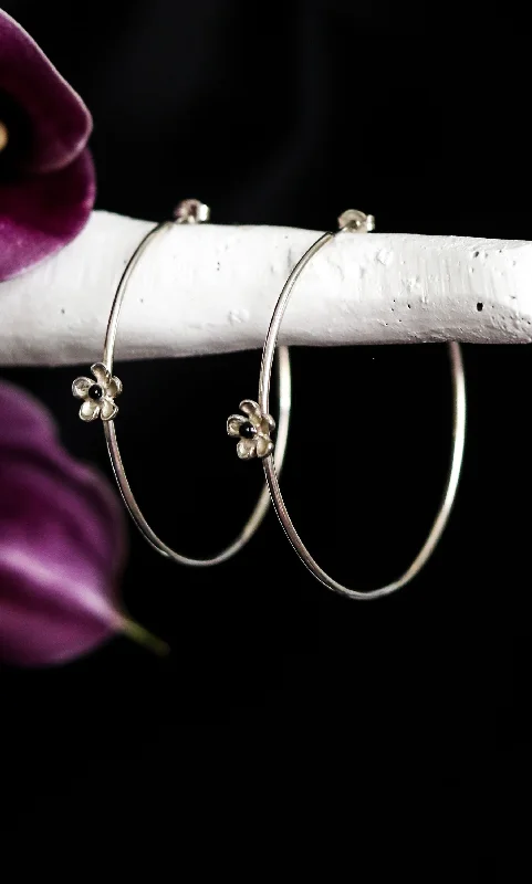 Thin stud earrings-LEWIE FLOWER HOOP EARRINGS