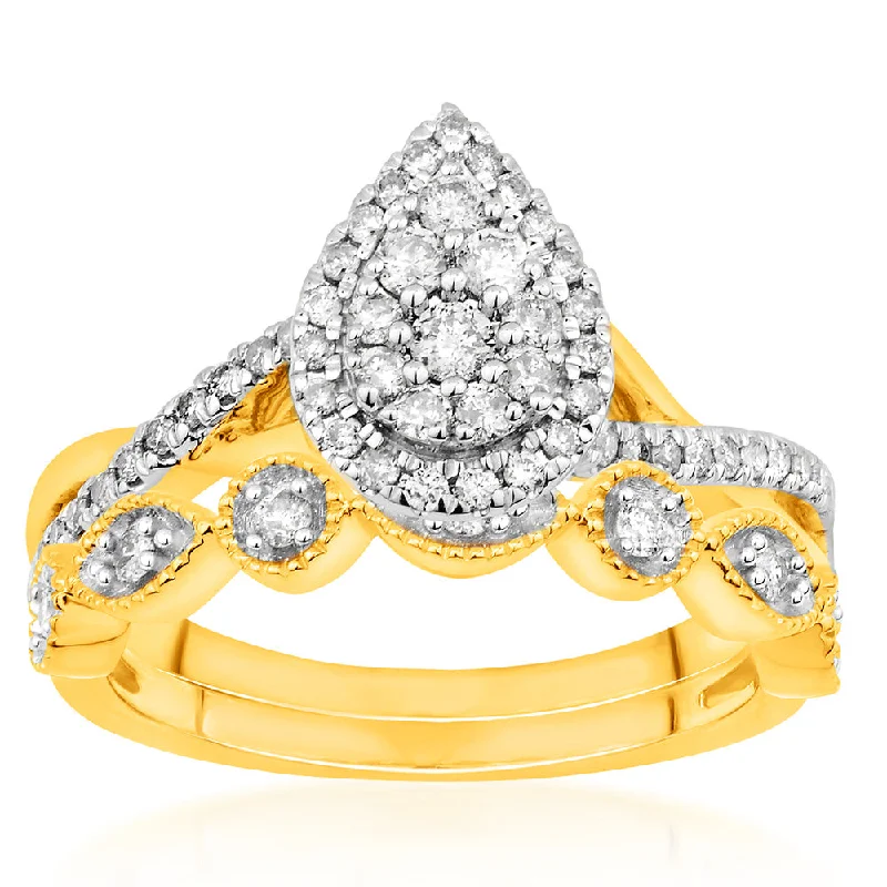 Joy charm rings-9ct Yellow Gold 1/2 Carat Diamond Bridal 2-Ring Set with Pear Shape Cluster