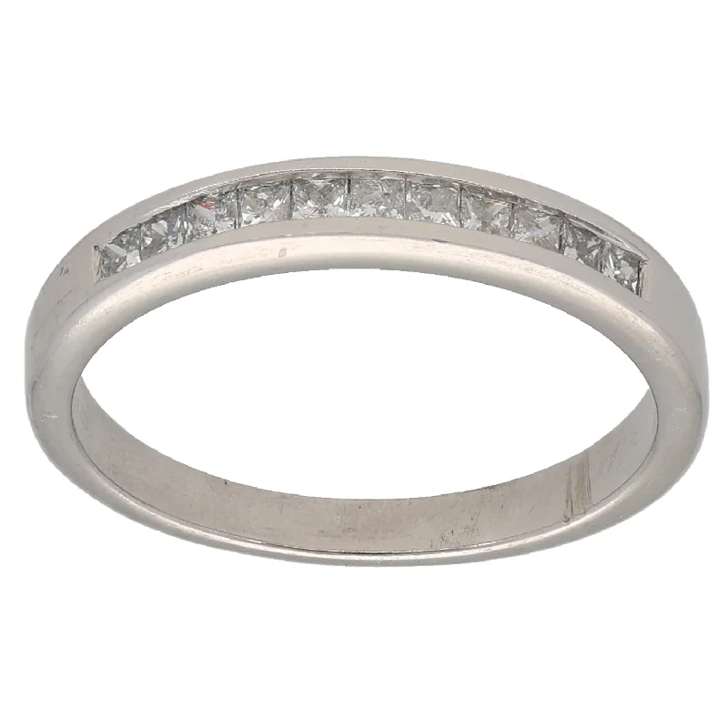 Round shape rings-9ct White Gold 0.22ct Diamond Half Eternity Ring Size K