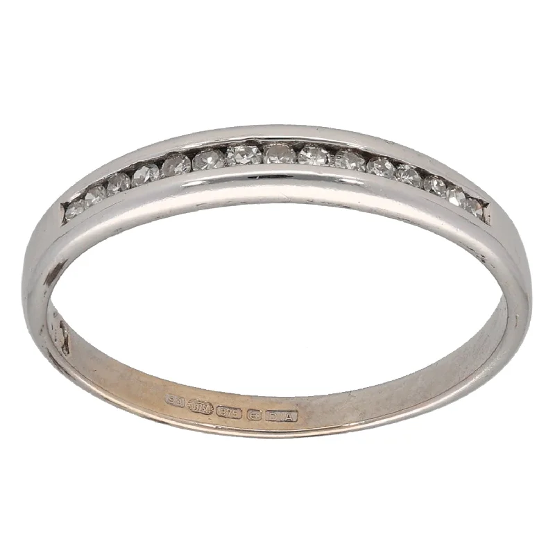 Peace eye rings-9ct White Gold 0.10ct Diamond Half Eternity Ring Size M