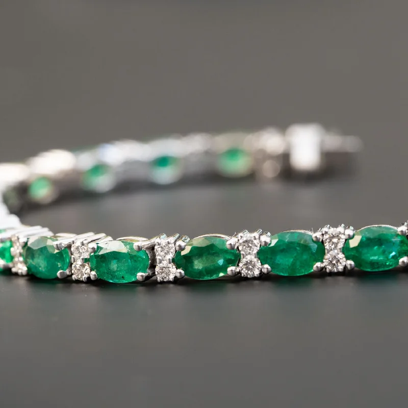 Hand-shiny bangles-Esmeralda - 9.16 carat natural green emerald bracelet with 1.45 carat natural diamonds