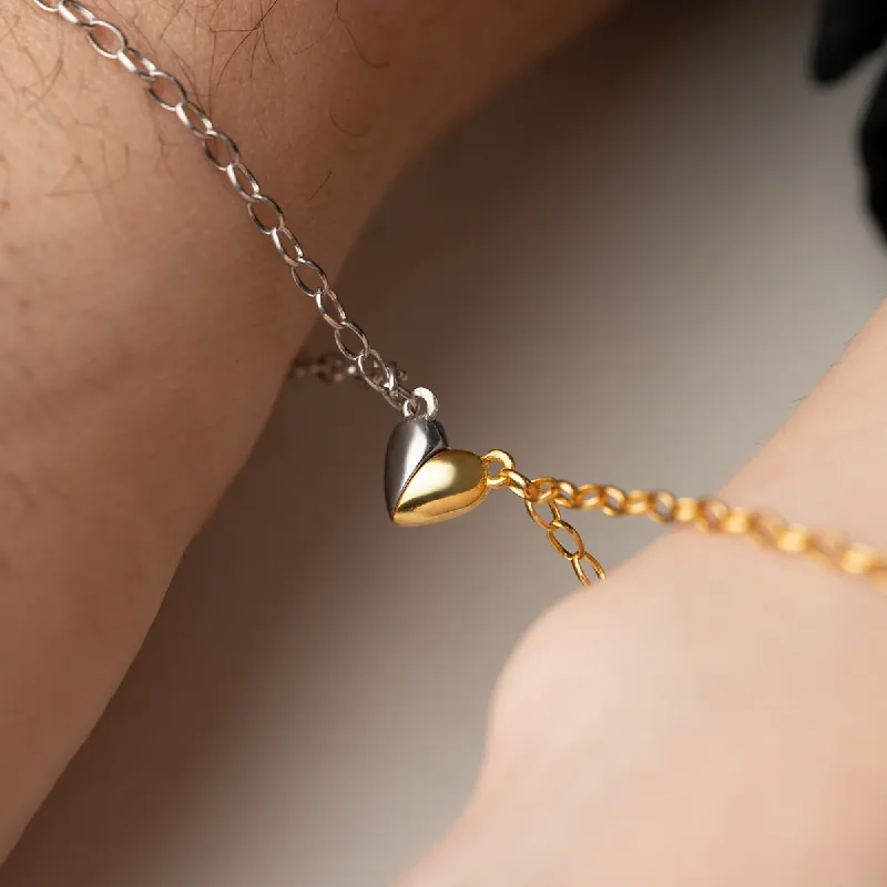 Pure link bracelets-Magnetic Heart Couple Friendship Bracelet Set